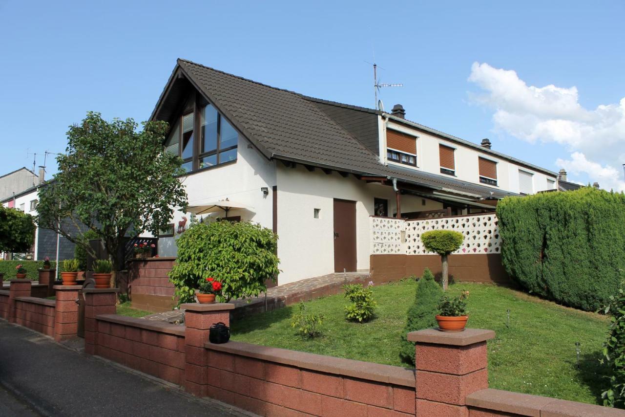 Ferienwohnung Bei Inge Und Heinz Konz Exterior foto